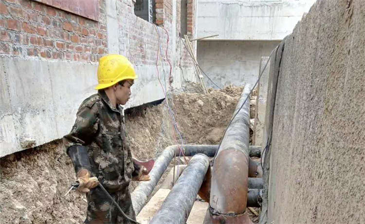 1836螺旋管廠(chǎng)家，鋼材場(chǎng)幕墻鍍鋅方管，529-530mm螺旋管，2000螺旋鋼管