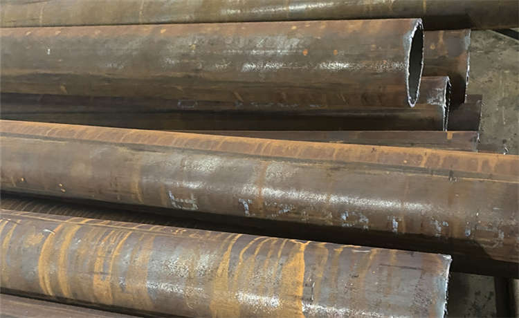 2320mm螺旋管，鋼材場2820mm螺旋焊管，埋地螺旋焊管廠家，DN1800螺旋鋼管