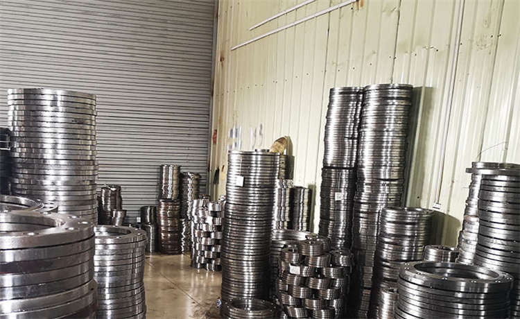 鋼材場(chǎng)焊管廠，大型鋼管生產(chǎn)廠家，2100mm大口徑螺旋焊管，1100mm螺旋鋼管