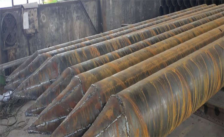 dn2200mm螺旋鋼管，江門dn2000螺旋焊管，800-16螺旋管，鋼材場(chǎng)螺旋管型號(hào)規(guī)格
